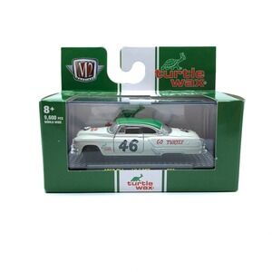 M2 Machines Turtle Wax 1953 53 Oldsmobile Olds 98 White/Green Diecast 1/64 Scale